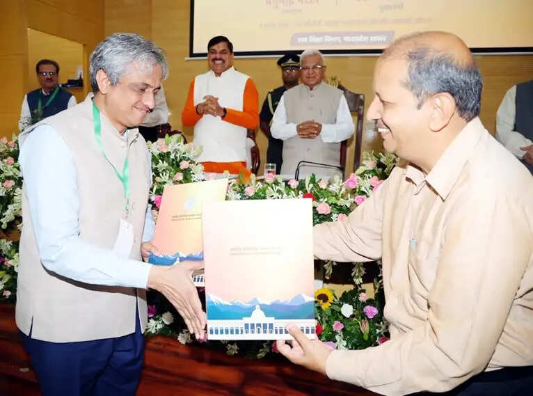 समय की मांग के अनुरूप युवा हो रहे हैं शिक्षित-प्रशिक्षित : मुख्यमंत्री डॉ. यादव