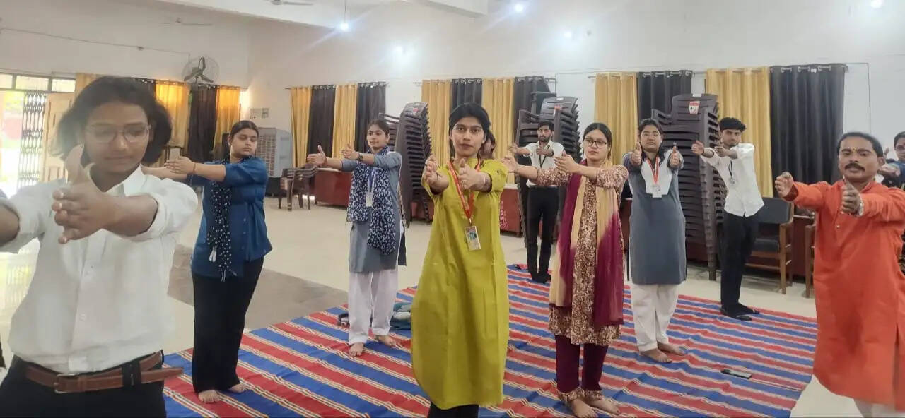 मिशन शक्ति के तहत छात्राओं को मिला योग का मंत्र, दो दिवसीय प्रशिक्षण शुरू