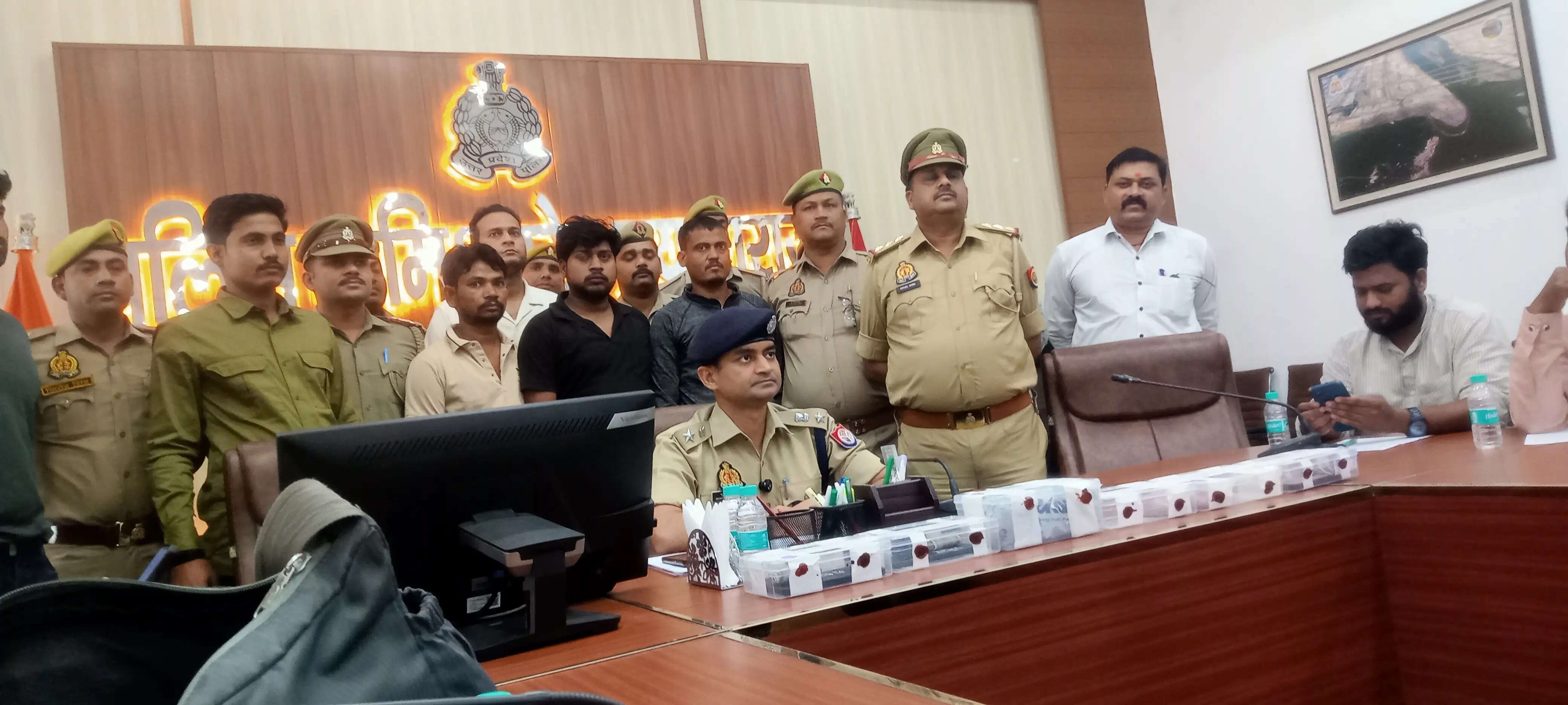 प्रयागराज में 1.40 करोड़ की स्मैक के साथ तीन तस्कर गिरफ्तार