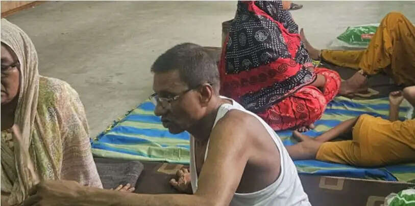अलीपुरद्वार में&nbsp;घुसपैठियों की तलाश में डिलीटेड वोटरों के घर पहुंच रही पुलिस