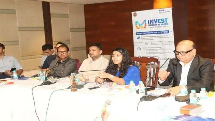 मप्रः टॉय क्लस्टर की स्थापना की संभावनाएँ तलाशने ग्वालियर पहुंचा 50 उद्योगों का प्रतिनिधिमंडल