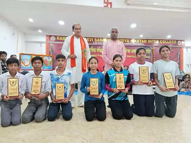 रानी रेवती देवी विद्यालय ने 41वां वार्षिकोत्सव मनाया