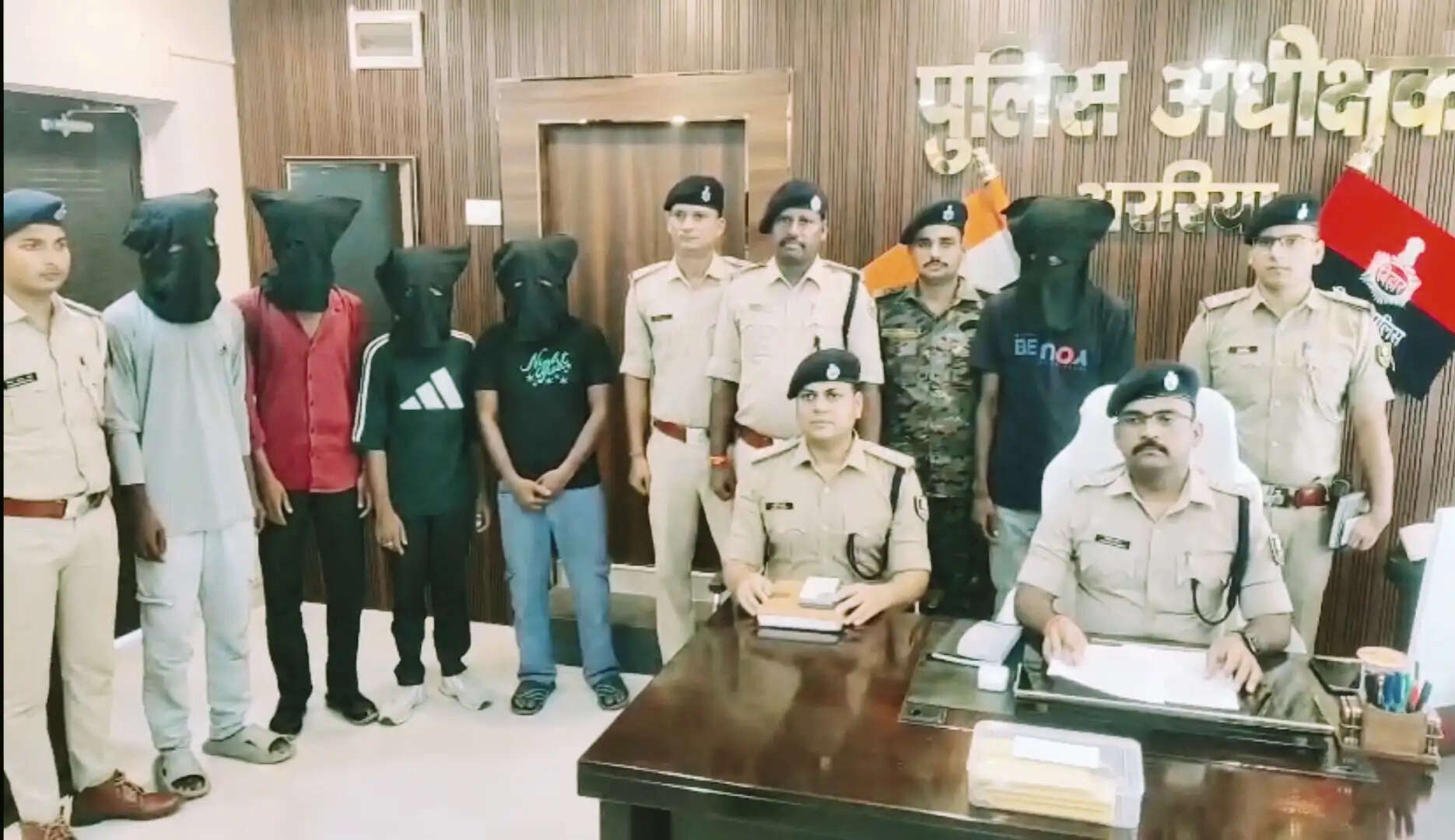 चार साइबर ठगों को पुलिस ने किया गिरफ्तार