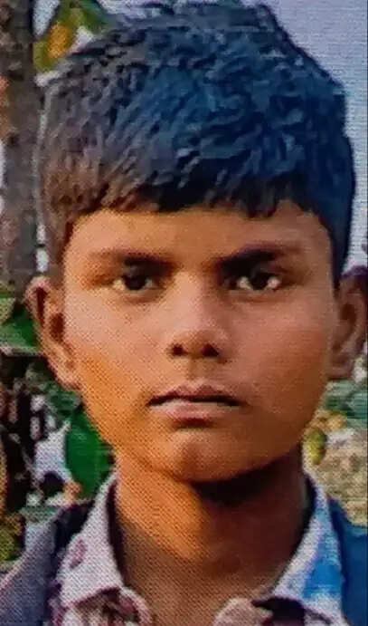 गोरखपुर में राप्ती नदी में नहाते समय चार किशोर डूबे, एनडीआरएफ का तलाशी अभियान जारी