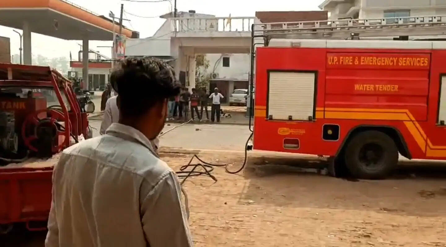 केरोसिन के टैंक में लगी आग,फायर ब्रिगेड टीम ने पाया काबू