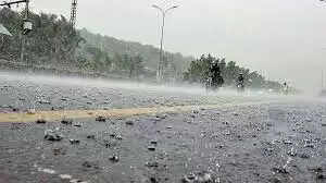 कमजोर पश्चिम विक्षोभ के प्रभाव से पश्चिम राजस्थान में रविवार को भी बारिश संभव