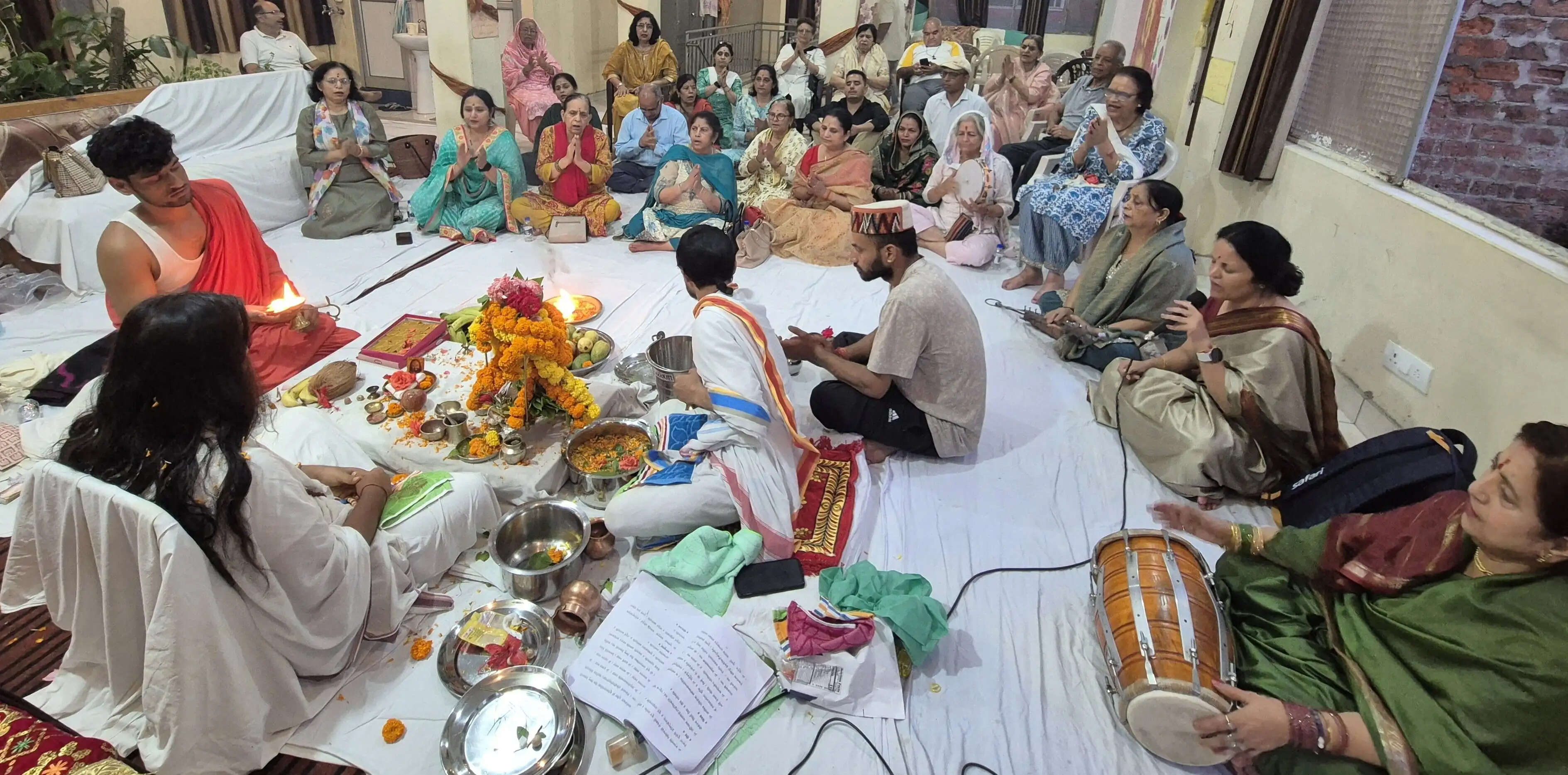 श्रावण मास में मंडी के कई केंद्रों पर वैदिक मंत्रोच्चार के साथ रुद्राभिषेक पूजा