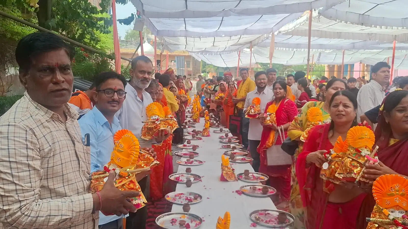 शहर में श्याम बाबा की 500 मूर्तियों का सामूहिक पूजन : प्राण प्रतिष्ठा के बाद भक्तों में की वितरित