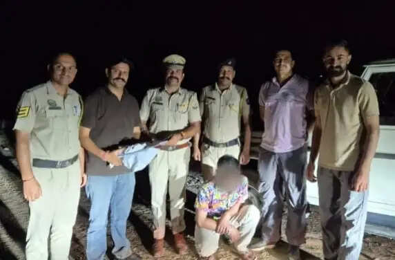 35.70 ग्राम हेरोइन सहित तस्कर गिरफ्तार, 85 हजार नकद बरामद