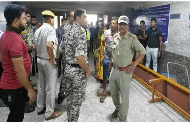 इलाज में लापरवाही का आरोप,&nbsp;मरीज की मौत के बाद अस्पताल में हंगामा