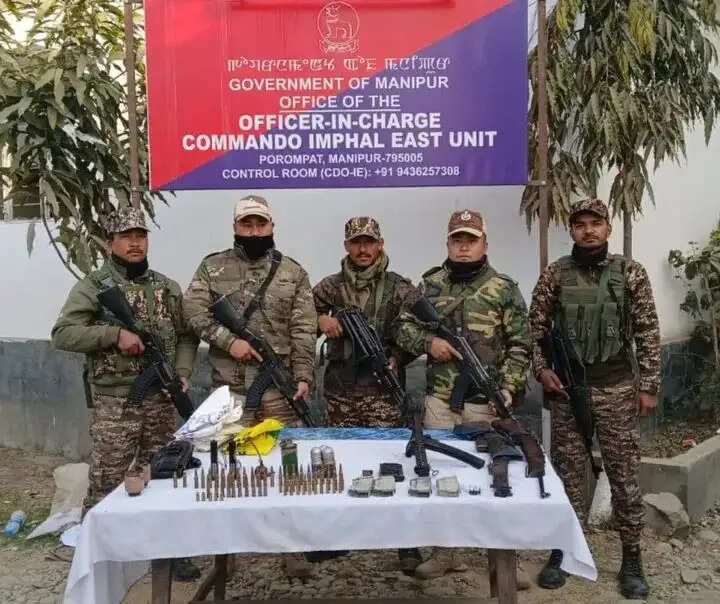 इंफाल पूर्व में भारी मात्रा में हथियार और विस्फोटक बरामद