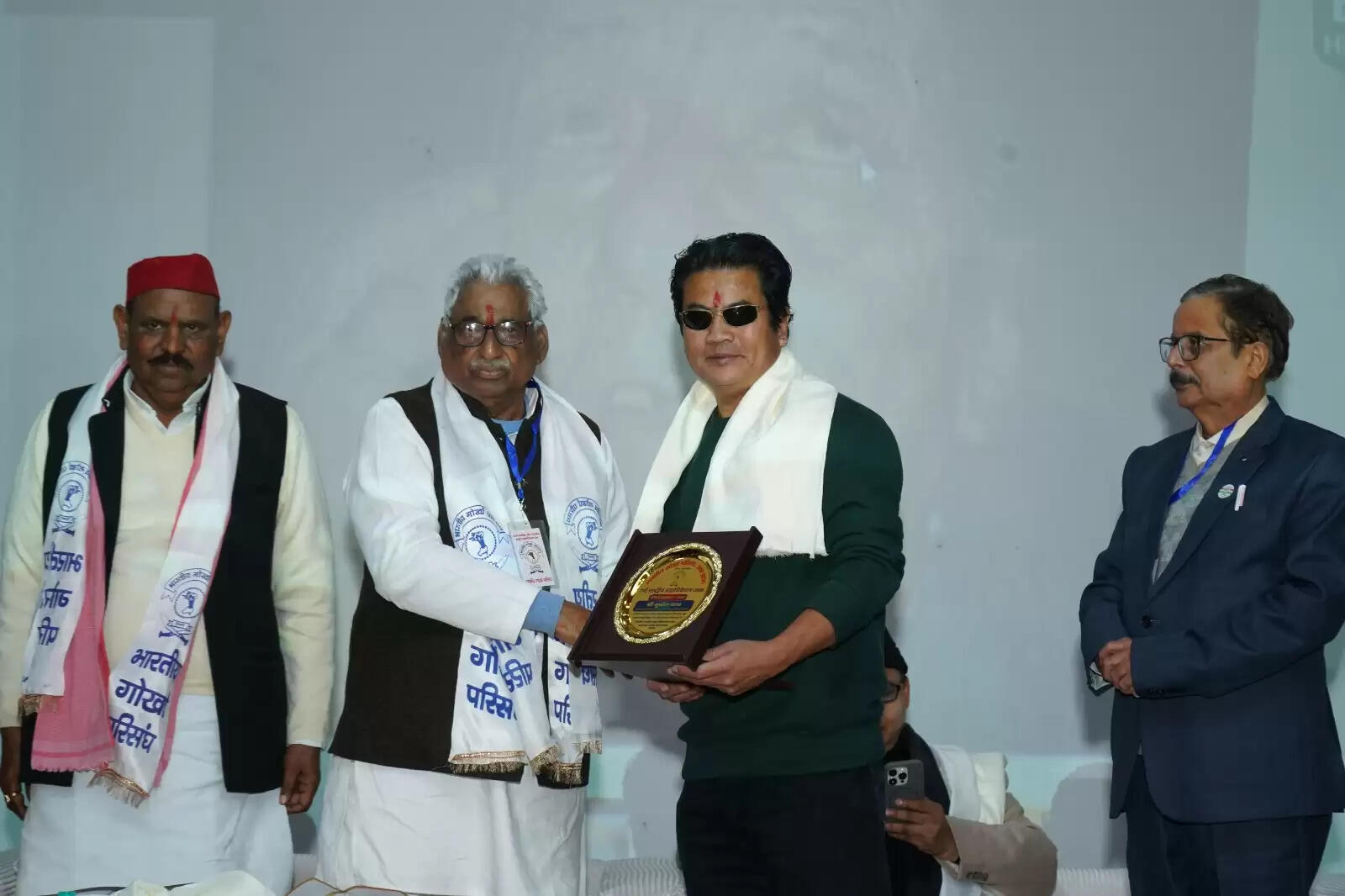 धर्मशाला के मुकेश थापा गोरखा अवार्ड से सम्मानित