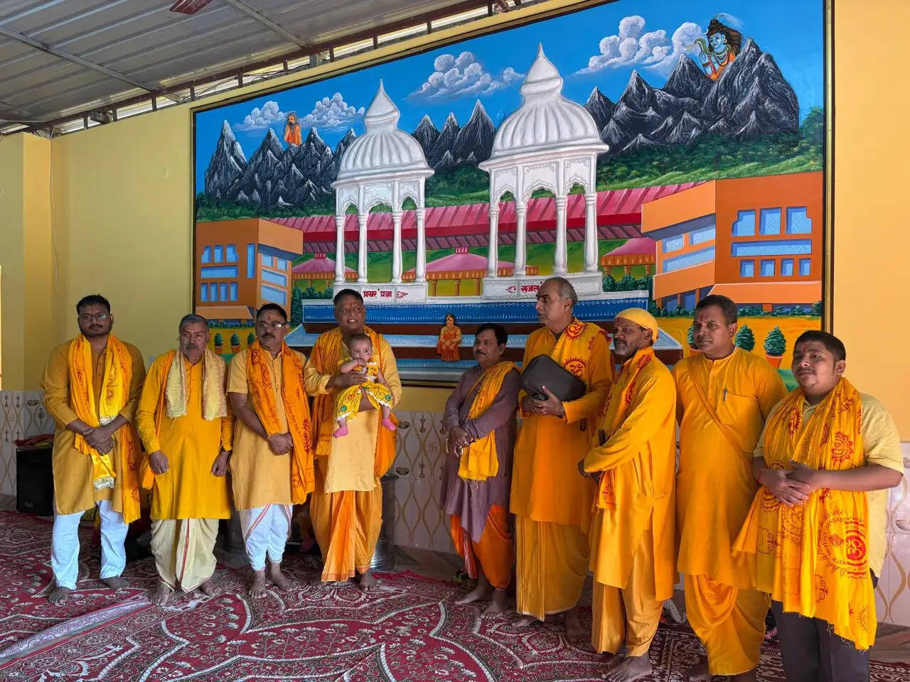 हजारीबाग में मां गायत्री की प्राण प्रतिष्ठा, उमड़े श्रद्धालु
