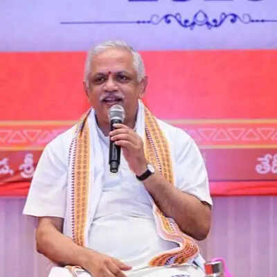 बीएल संतोष ने लखनऊ में मुख्यमंत्री योगी के साथ की बैठक