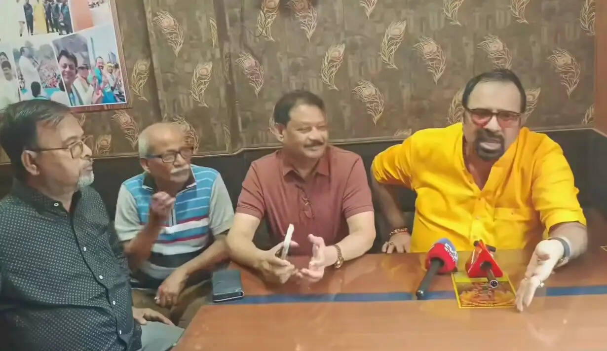 बोले- 'चोरों और लुटेरों ने पार्टी को डुबोया, इन्हीं की वजह से हारे चुनाव' -तृणमूल के प्रदेश नेता वी शिवदासन दासु