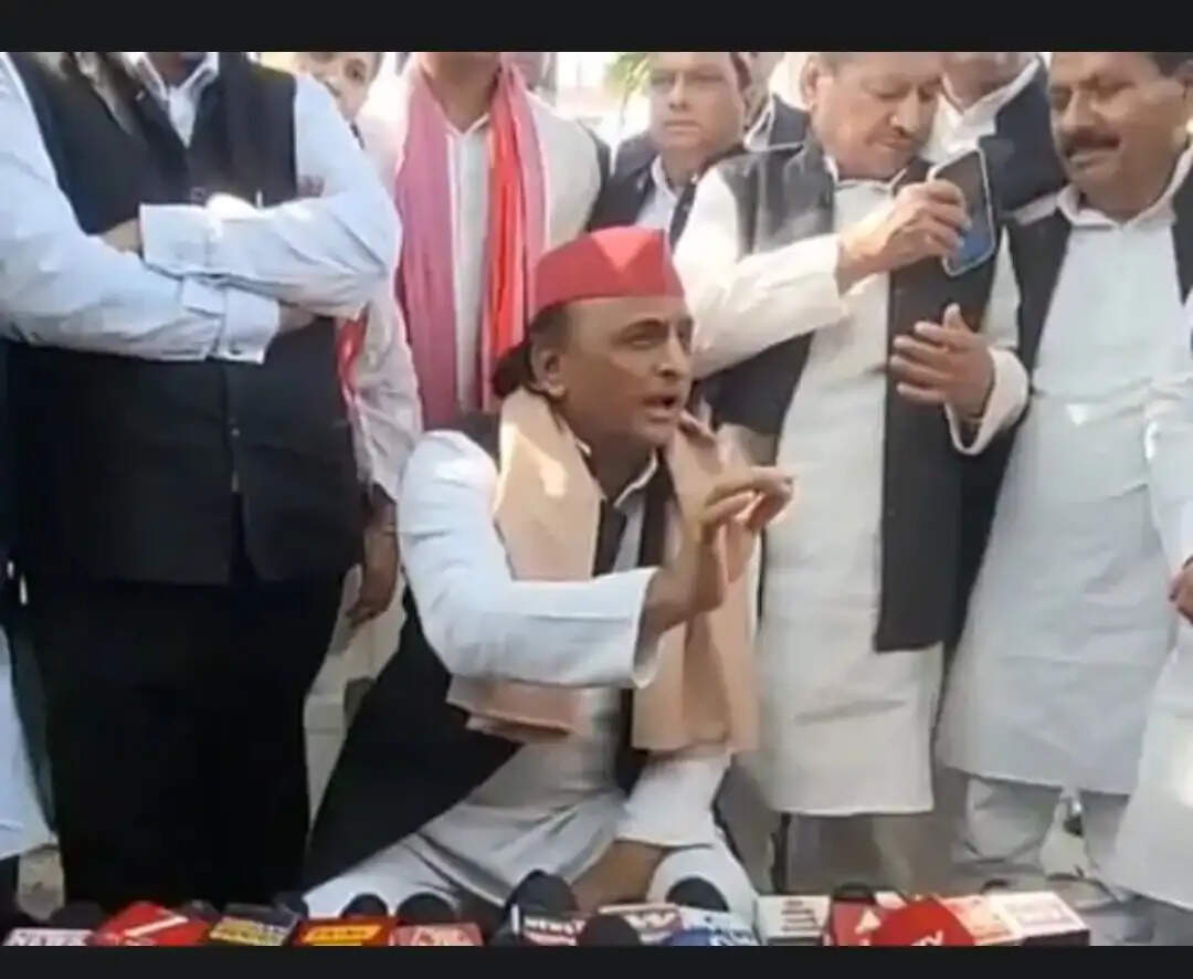 भाजपा के खिलाफ बाेलने पर कार्रवाई तय : अखिलेश यादव