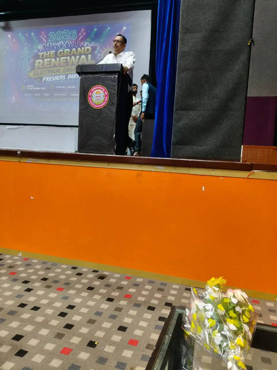 सफलता का कोई शॉर्टकट नहीं, निरंतर अभ्यास ही असली कुंजी : प्रो. आर.के. सिंह