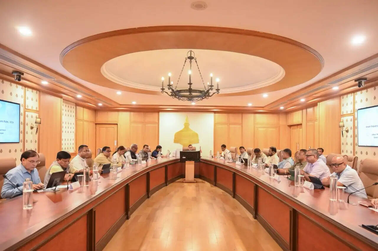 असम कैबिनेट में लिए गए कई अहम फैसले, 'असम इंडस्ट्रियल रिलेशन रूल्स, 2026' की अधिसूचना को मंज़ूरी