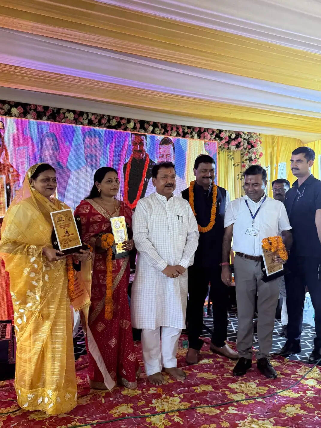 कलवार सेवा ट्रस्ट ने की आराध्य देवता भगवान बलभद्र की पूजा,मंत्री डॉ दिलीप कुमार जायसवाल हुए शामिल