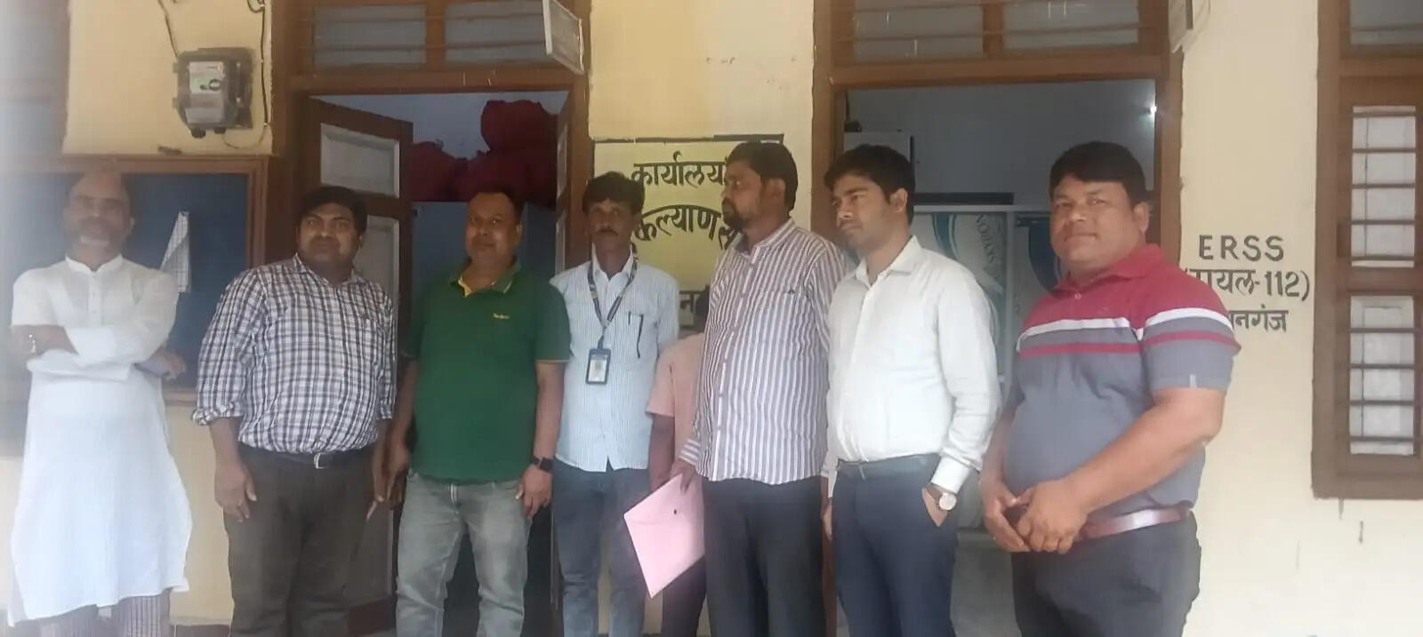 पौआखाली बाजार में श्रम विभाग की छापेमारी, बाल मजदूर मुक्त
