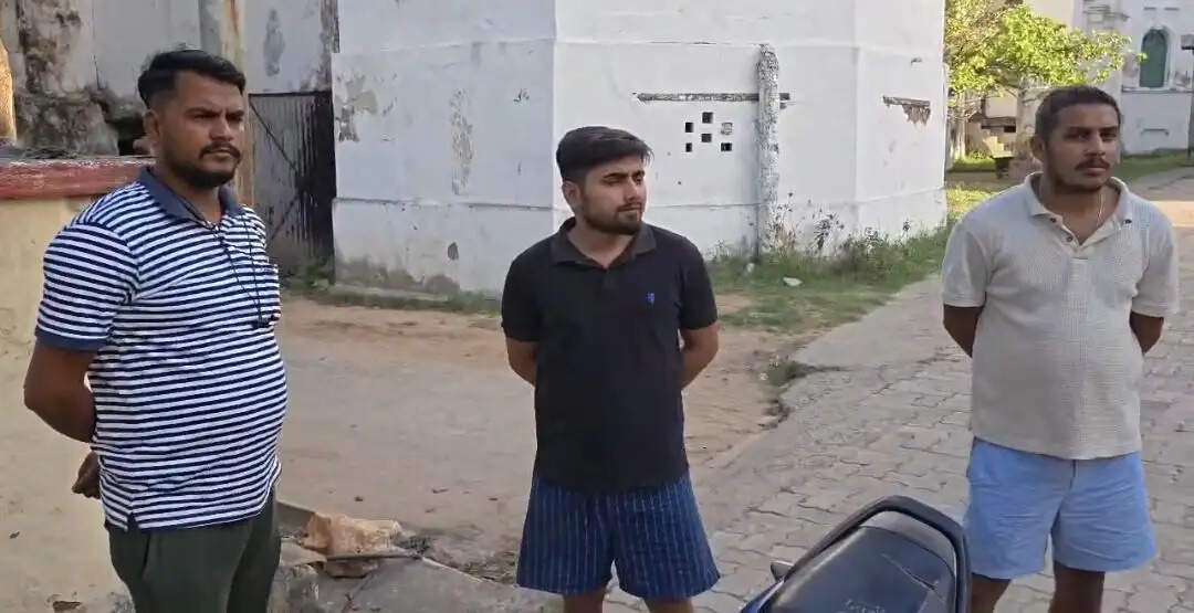 युवक ने जहर खाकर की आत्महत्या, छानबीन में जुटी पुलिस