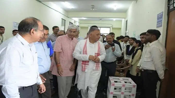 भारत एक समृद्ध देश था, इसीलिए इसे सोने की चिड़िया के नाम से जाना जाता थाः इंदर सिंह परमार