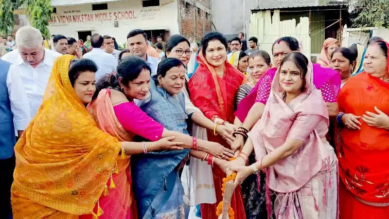 भोपालः राज्यमंत्री कृष्णा गौर ने करोड़ों के विकास कार्यों का किया भूमि-पूजन