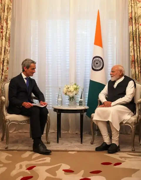फ्रांस में प्रमुख उद्योगपतियों से मिले मोदी, निवेश और भारत में विस्तार योजनाओं पर चर्चा