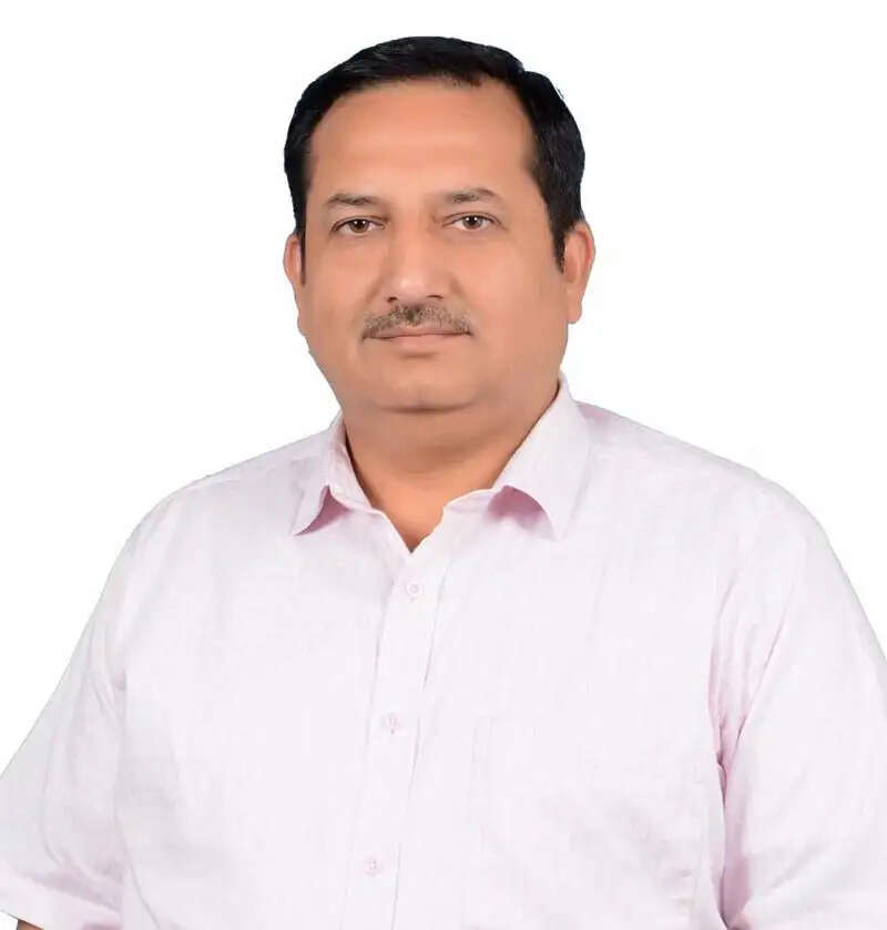 सत्ता की लालसा में कांग्रेस युवाओं के भविष्य से खिलवाड़ कर रही : डॉ. विजय शंकर मिश्रा