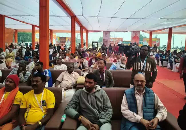 प्रधानमंत्री ने भारत की विभिन्न संस्कृतियों को एक माला में पिरोने का काम किया : महापौर