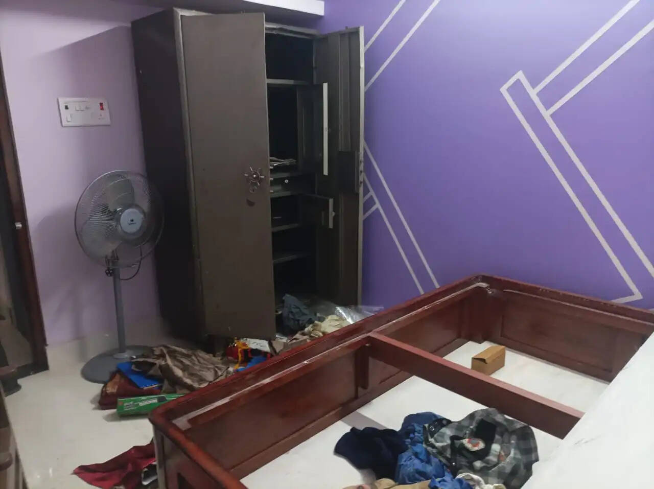 सुपौल में सुने घर को चोरों ने बनाया निशाना;&nbsp;सोना-चांदी के जेवरात सहित 5 से 7 लाख की चोरी,थाना में दिया आवेदन,पुलिस जांच में जुटी