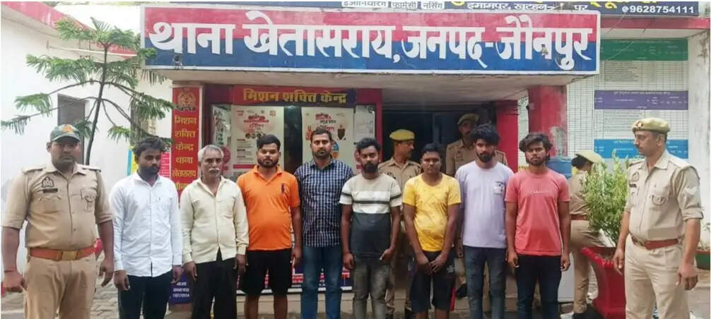 दूल्हे की हत्या के आरोपितों को शरण देने वाले 8 गिरफ्तार