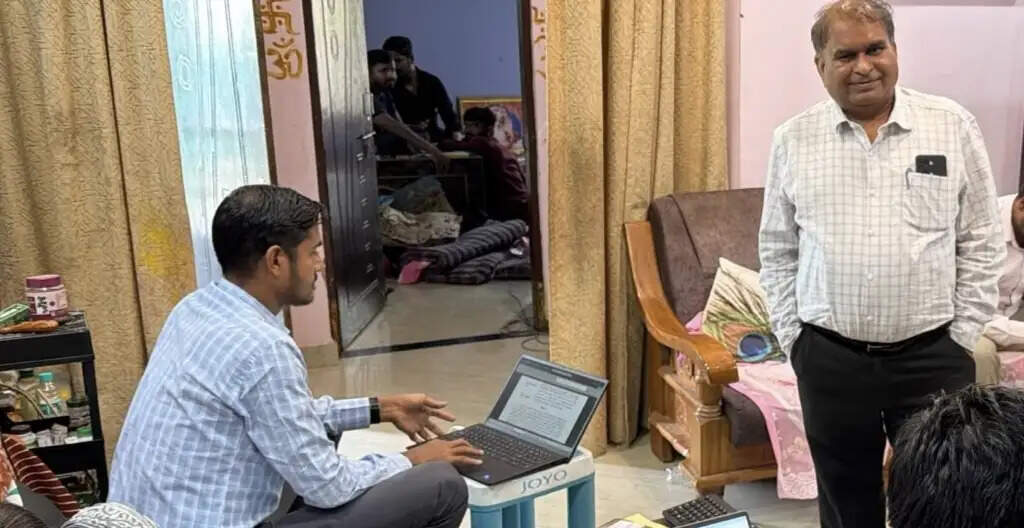 जबलपुर : नगर निगम के प्रभारी सहायक स्वास्थ्य अधिकारी के ठिकानों पर ईओडब्ल्यू का छापा