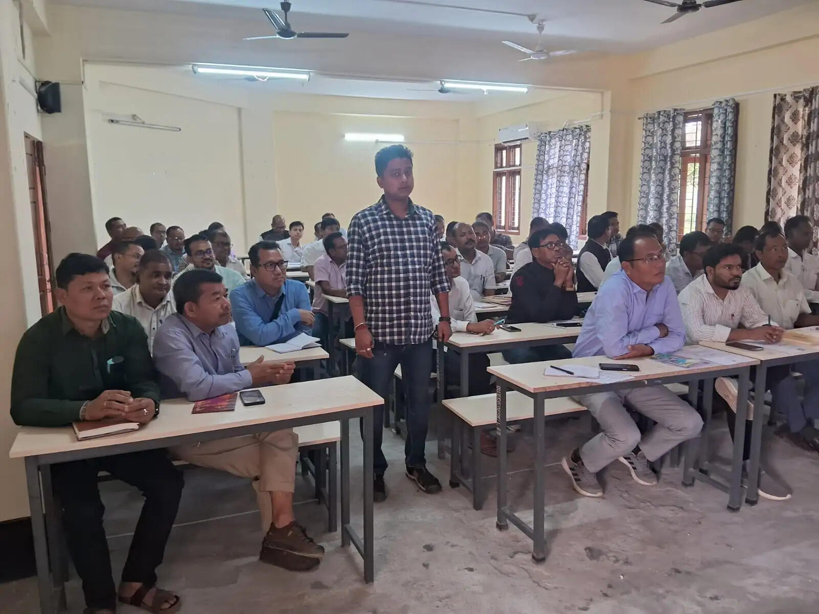 कोकराझार में विस चुनाव के लिए प्रिसाइडिंग अधिकारियों का प्रशिक्षण शुरू