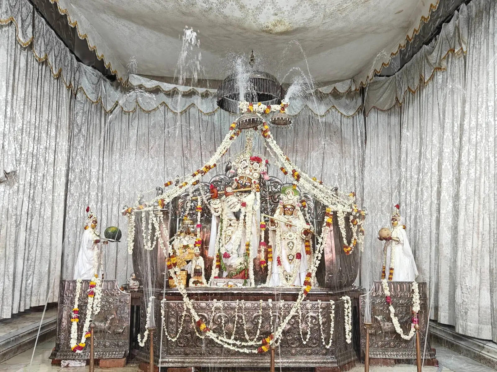 गोविंददेवजी मंदिर में निर्जला एकादशी पर भक्तों के लिए खास इंतजाम