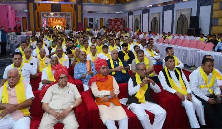 स्वाभिमान और उद्यमशीलता की मिसाल है सिंधी समाज : राज्यपाल रमेन डेका