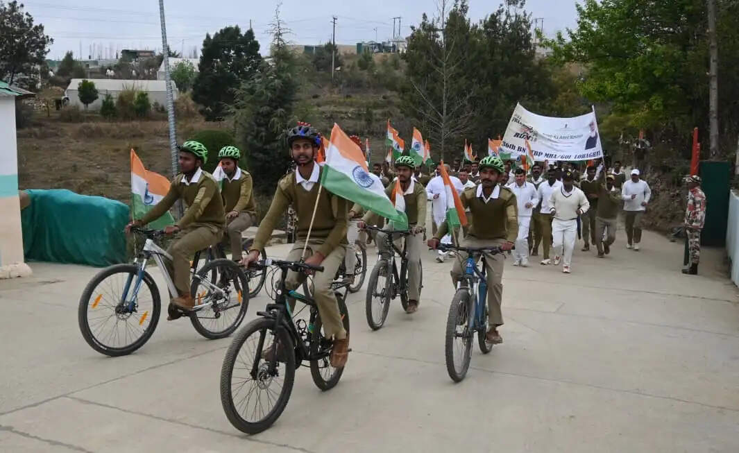 आईटीबीपी का फिटनेस अभियान, जवानों ने किया साइक्लिंग और वॉक