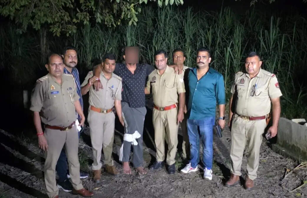 बागपत पुलिस मुठभेड़ में दबोचा गया फरार आरोपित, पैर में गोली लगने से घायल