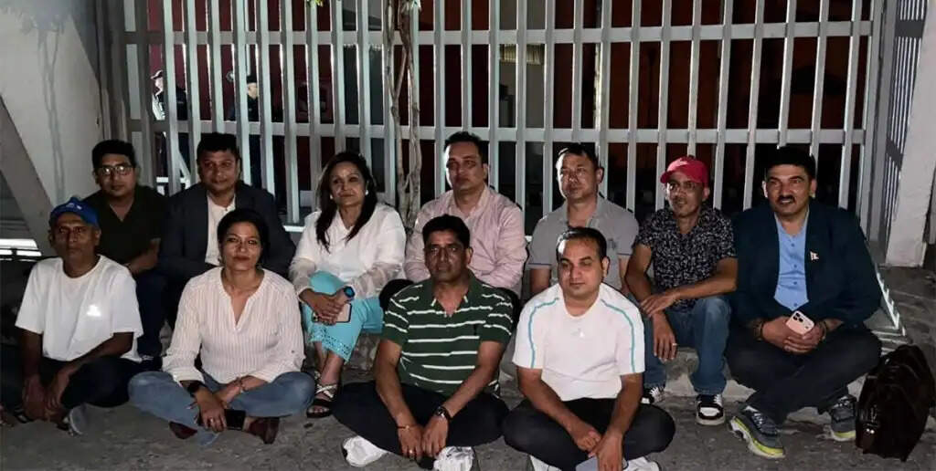 नेपाल में वरिष्ठ पत्रकार को आधी रात गिरफ्तार किया गया, सुबह घर और दफ्तर पर छापा, विपक्ष ने विरोध जताया