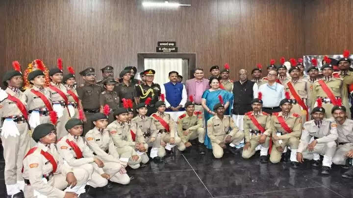 युवा अपनी ऊर्जा को सही दिशा में लगाकर देश को ऊंचाइयों तक पहुंचाने का लें संकल्प : थल सेना अध्यक्ष जनरल द्विवेदी