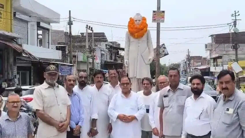 जन्म जयंती पर गिर्धारी लाल डोगरा को भावभीनी श्रद्धांजलि, सुभाष गुप्ता बोले-जनसेवा के प्रतीक थे