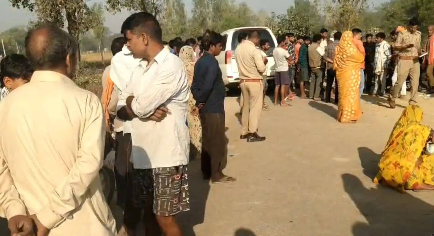 संदिग्ध परिस्थितियों में अधेड़ की मौत, खेत की तार में करंट लगने की आशंका