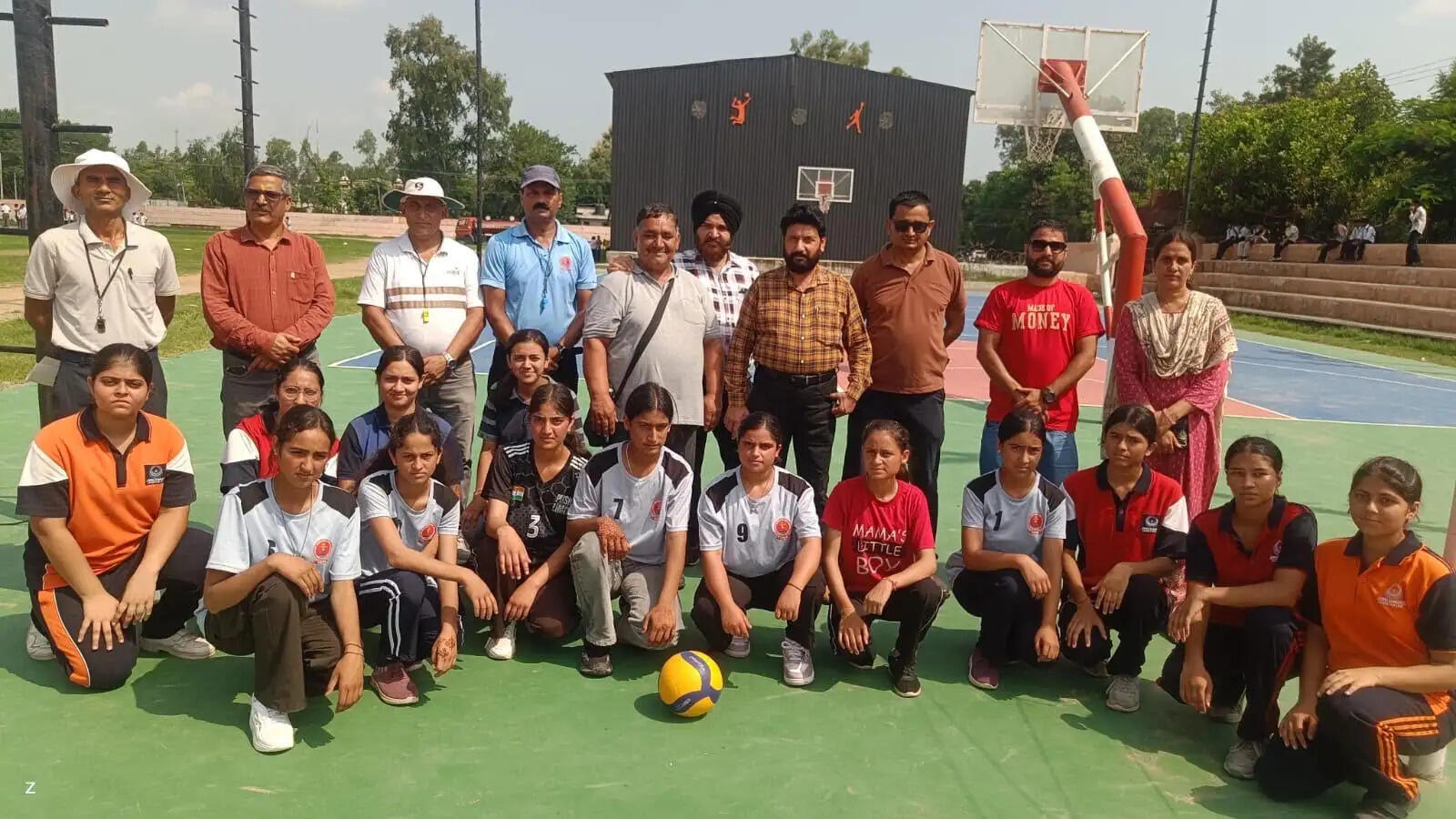 अंडर-19 बालिका जिला स्तरीय अंतर जोन प्रतियोगिता शुरू