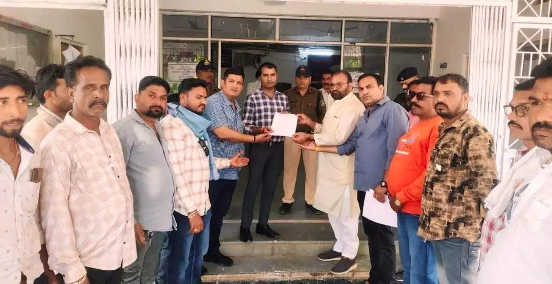 हरदा: नई परिवहन नीति के खिलाफ पनप रहा बस संचालकों में आक्रोश