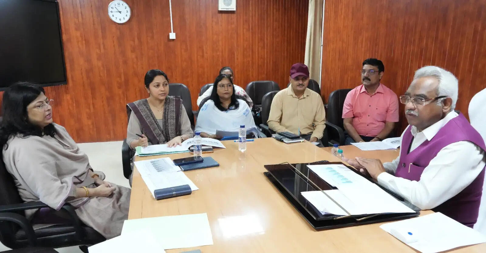 ग्राम पंचायतों के समग्र विकास पर जोर, मदन कौशिक ने अधिकारियों को दिए निर्देश