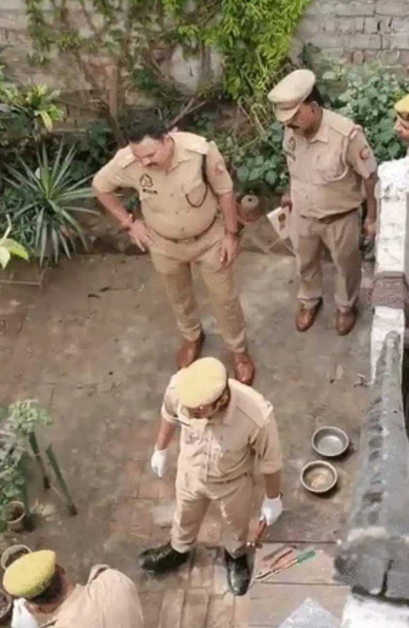 सीनियर डॉक्टर ने खुद को मारी गोली,मौत