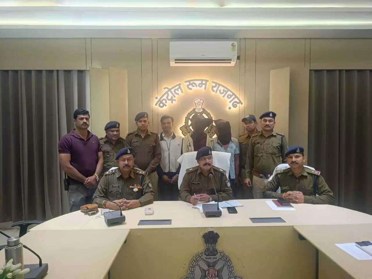 राजगढ़ः लूट के मामले में गिरोह के तीन सदस्य गिरफ्तार, सोने की मुरकी बरामद