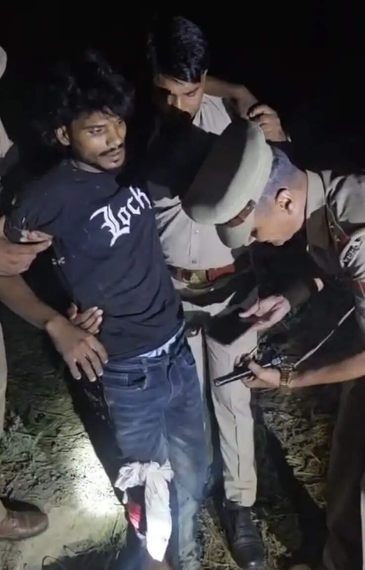 मुठभेड़ में दुष्कर्म का वांछित आरोपित घायल, तमंचा समेत साथी भी दबोचा गया