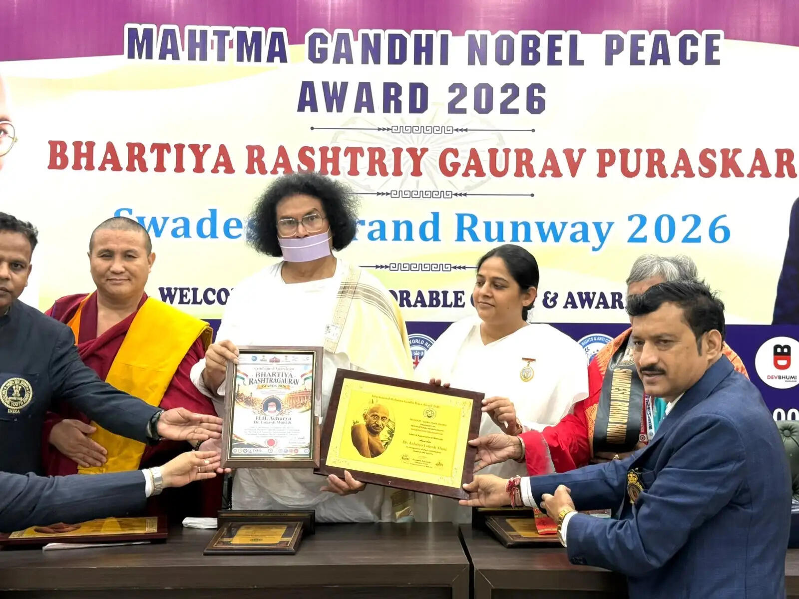जैन आचार्य लोकेश मुनि को मिला ‘महात्मा गांधी पीस प्राइज’