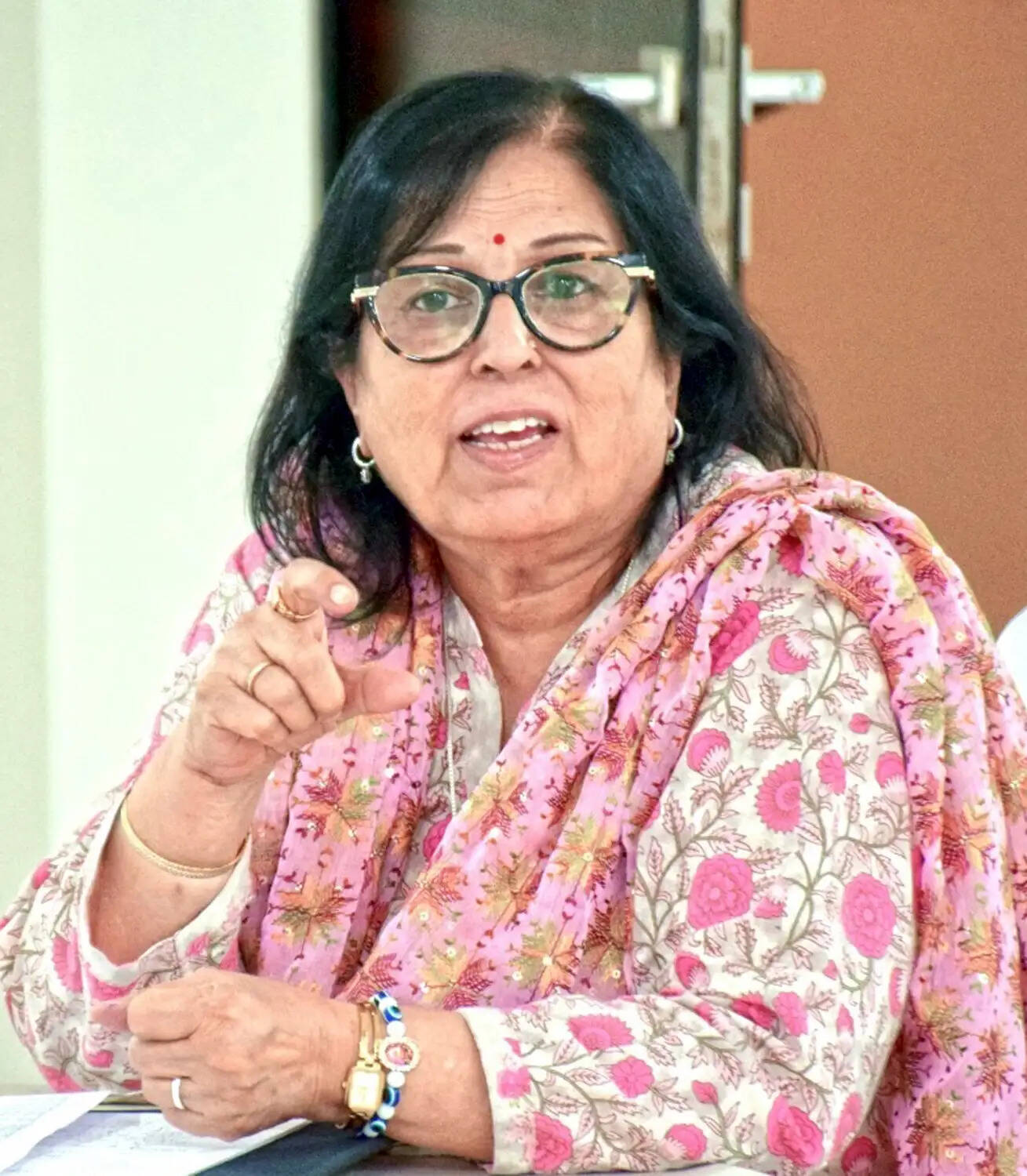 गुरुग्राम: महिलाओं को शिक्षित व आत्मनिर्भर बनाना ही सशक्तिकरण का मार्ग : डा. गीता मल्होत्रा